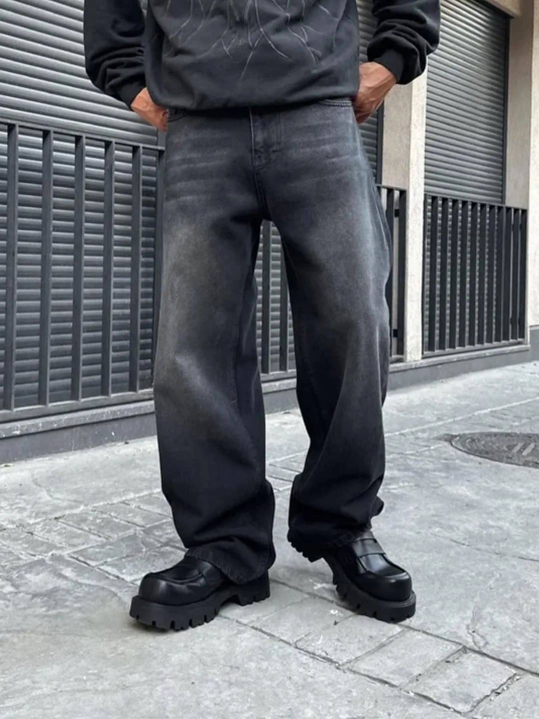BLACK BAGGY JEANS 