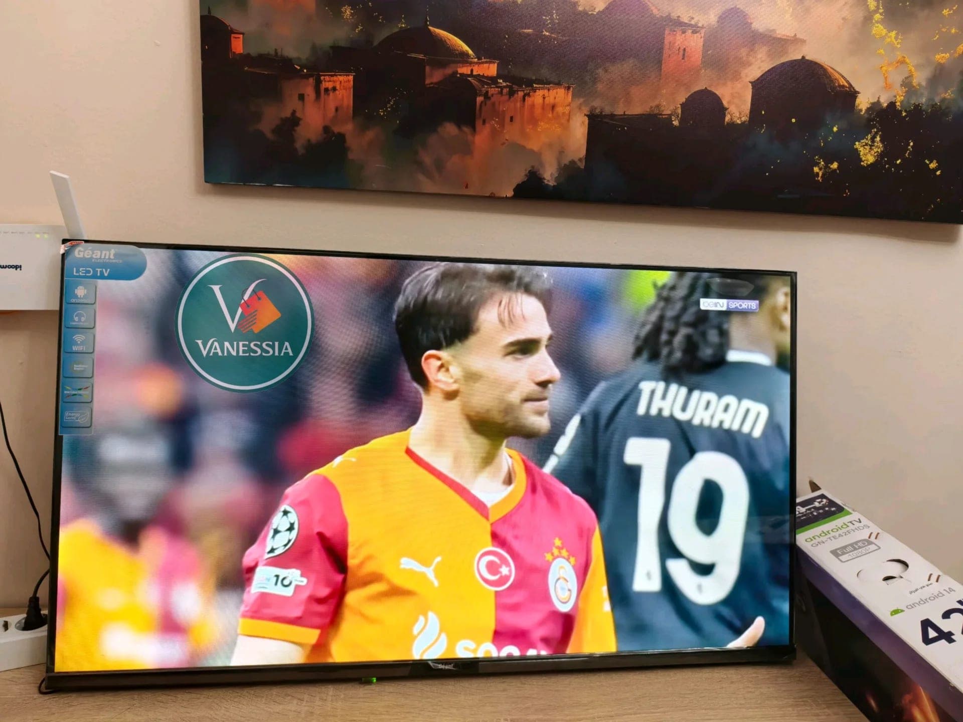 Télévision 42P Smart Marque Géant 4