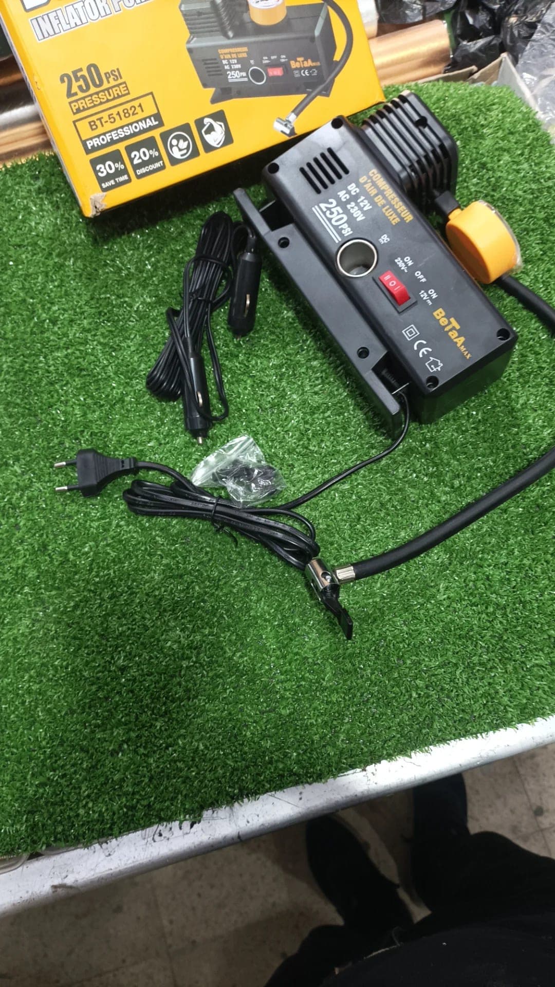 كومبريسور السيارات 12v/24v