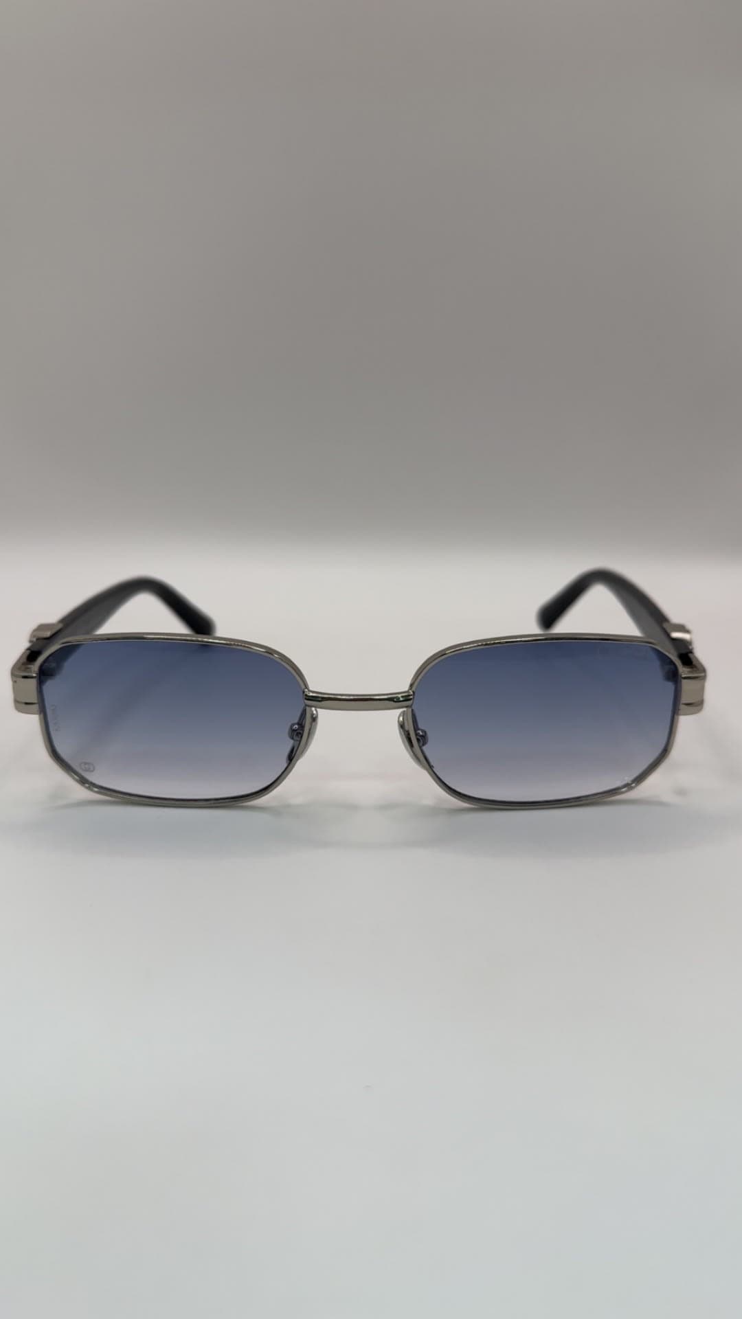 ️✨ نظارات Gucci الأنيقة  3