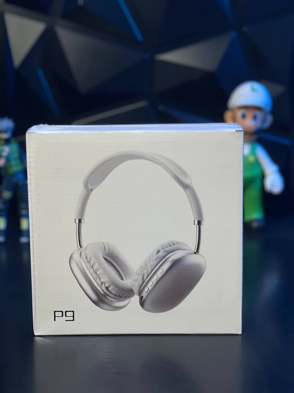P9
