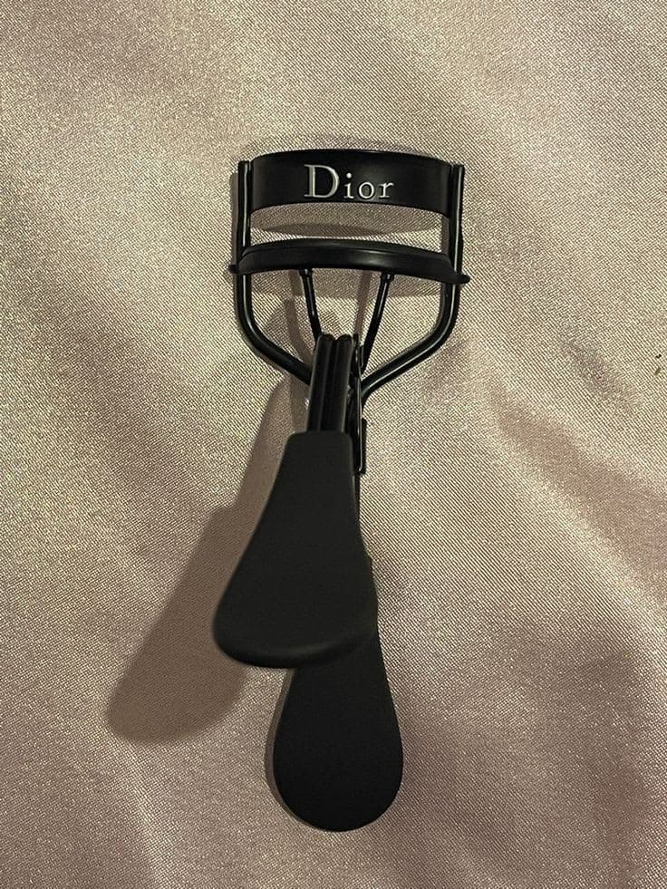 Dior eyelash Curler recourbe cils élégante  6