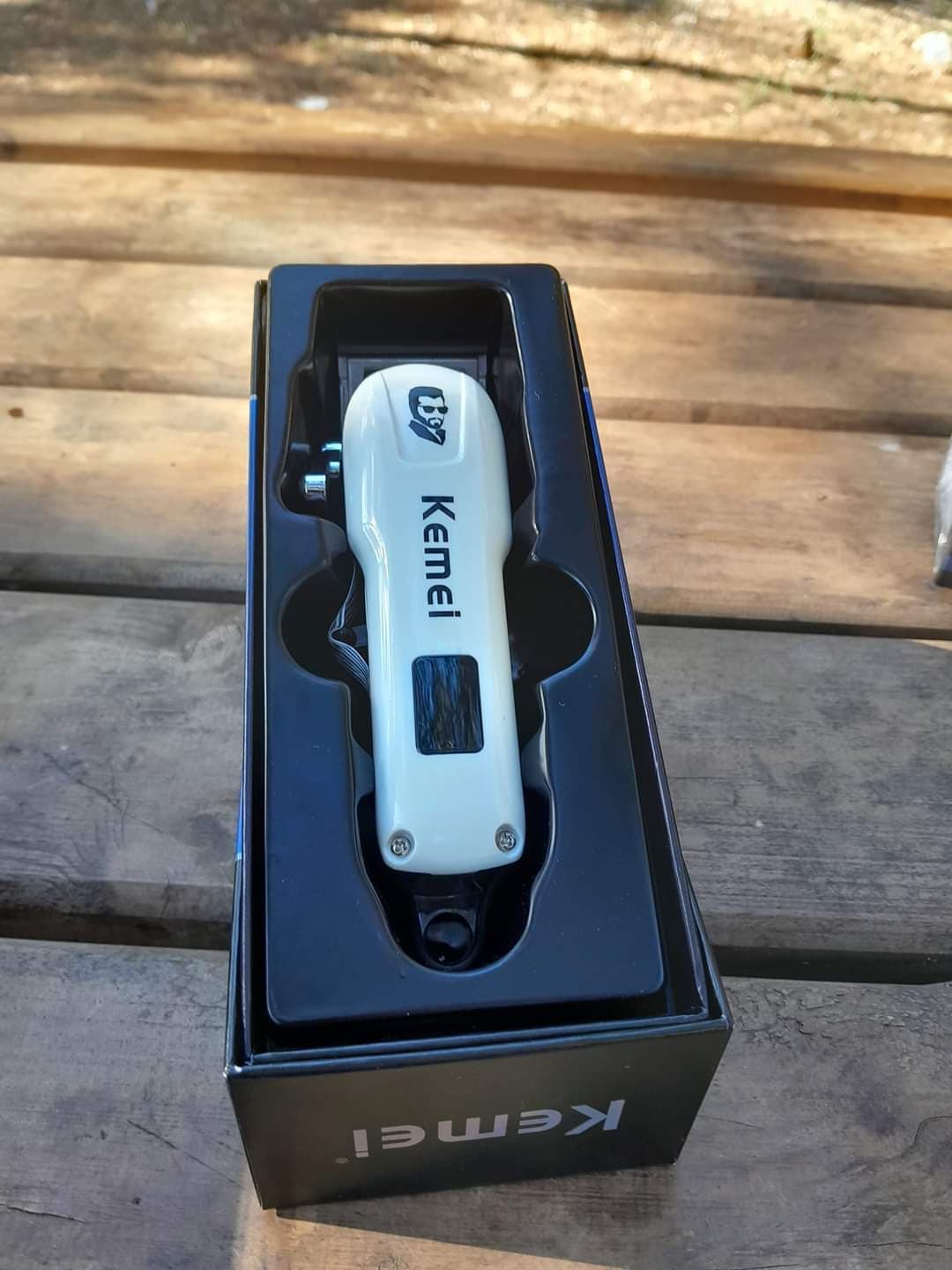 tondeuse kemei 232 rechargeable  3