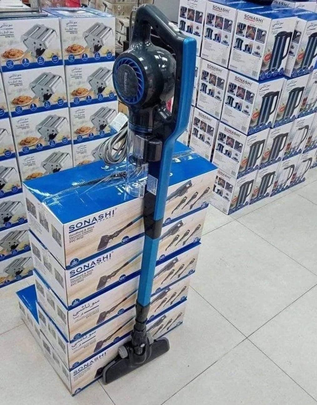 Sonashi Aspirateur balai à main 0,9 L 600 W SVC-9032 Bleu 4