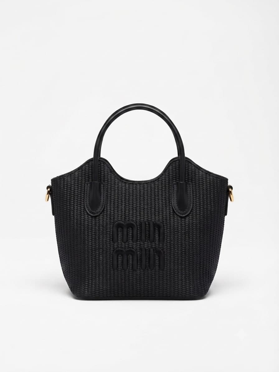 Street tote miumiu  4