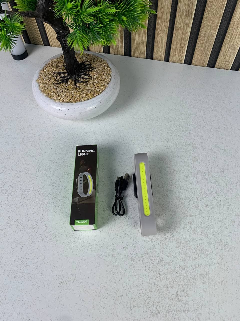سوار الإضاءة الرياضي الذكي للأمان ، سوار ذراع مضيء قابل لإعادة الشحن بتقنية LED للرياضة والسلامة 4