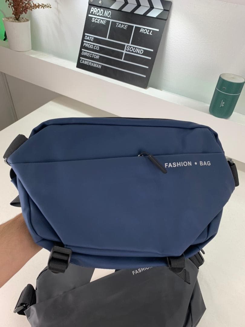 Sac de Poitrine Fashion Bag pour hommes avec bandoulière LX066 – حقيبة أغراض رجالية 2