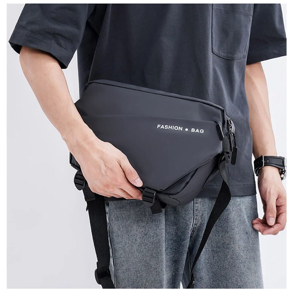 Sac de Poitrine Fashion Bag pour hommes avec bandoulière LX066 – حقيبة أغراض رجالية 5