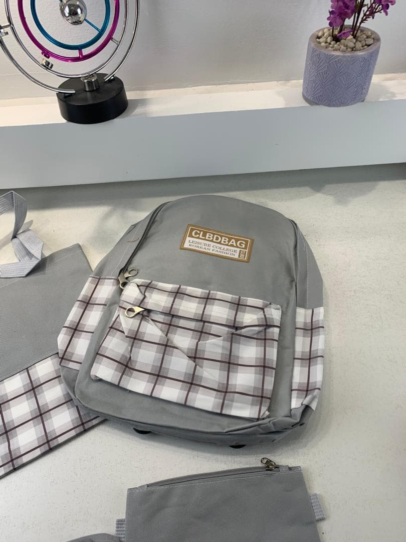 Ensemble de sacs d’école Kawai pour adolescents 4Pcs CLBD V4 Gris – محفظة 4 قطع كاواي رمادي 3