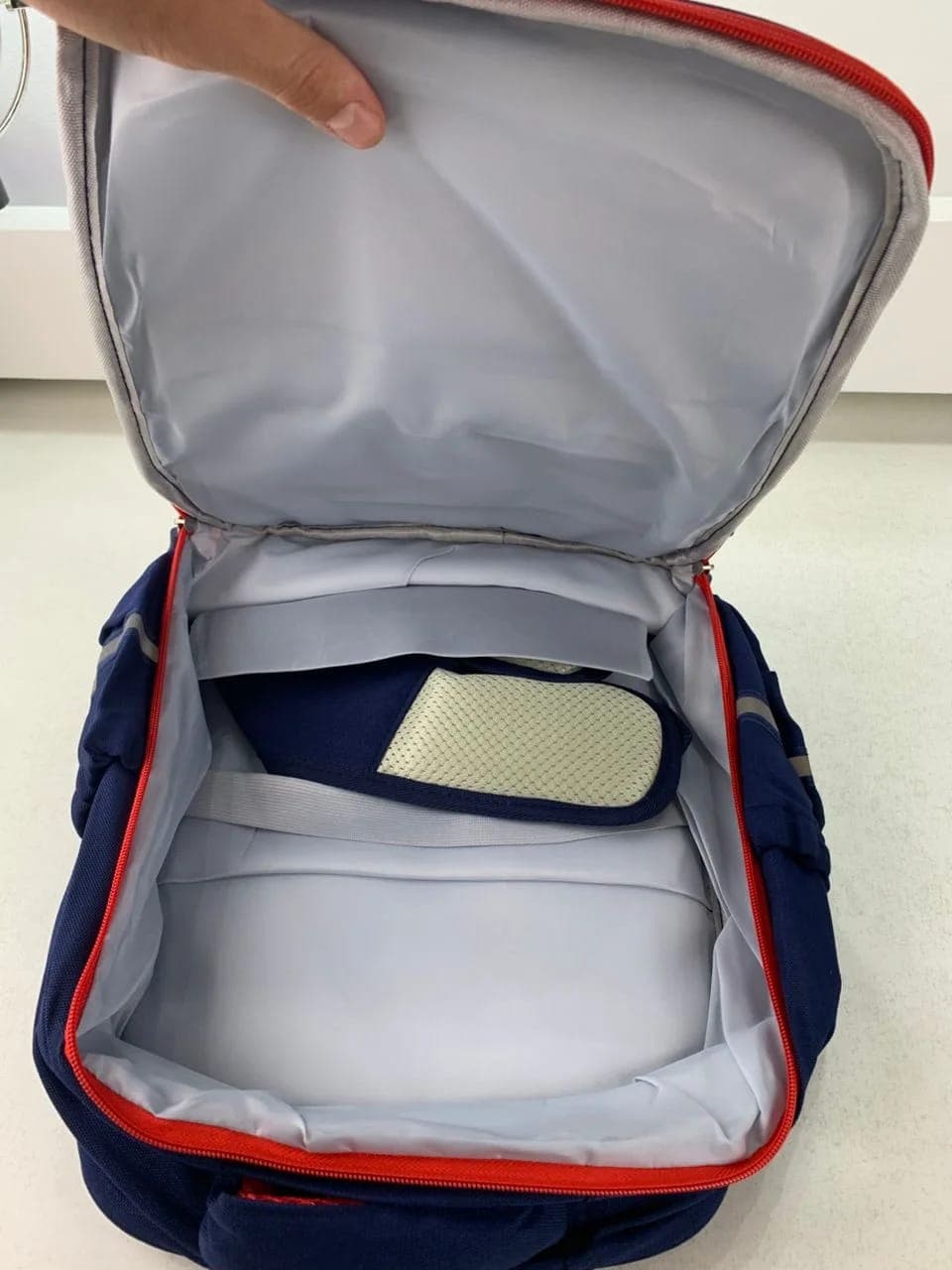 Sac à Dos Scolaire Orthopédique pour Enfants Xiao Wang Ya Bleu et rouge – محفظة مدرسية للأطفال أزرق وأحمر 4