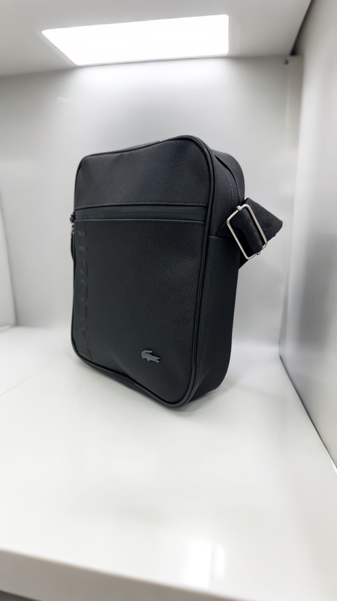 حقيبة كروس لاكوست (Lacoste)
