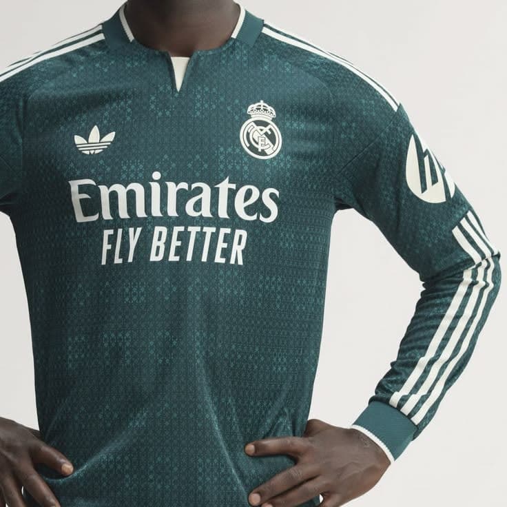 قميص ريال مدريد الاخضر الثاني اكمام طويله
