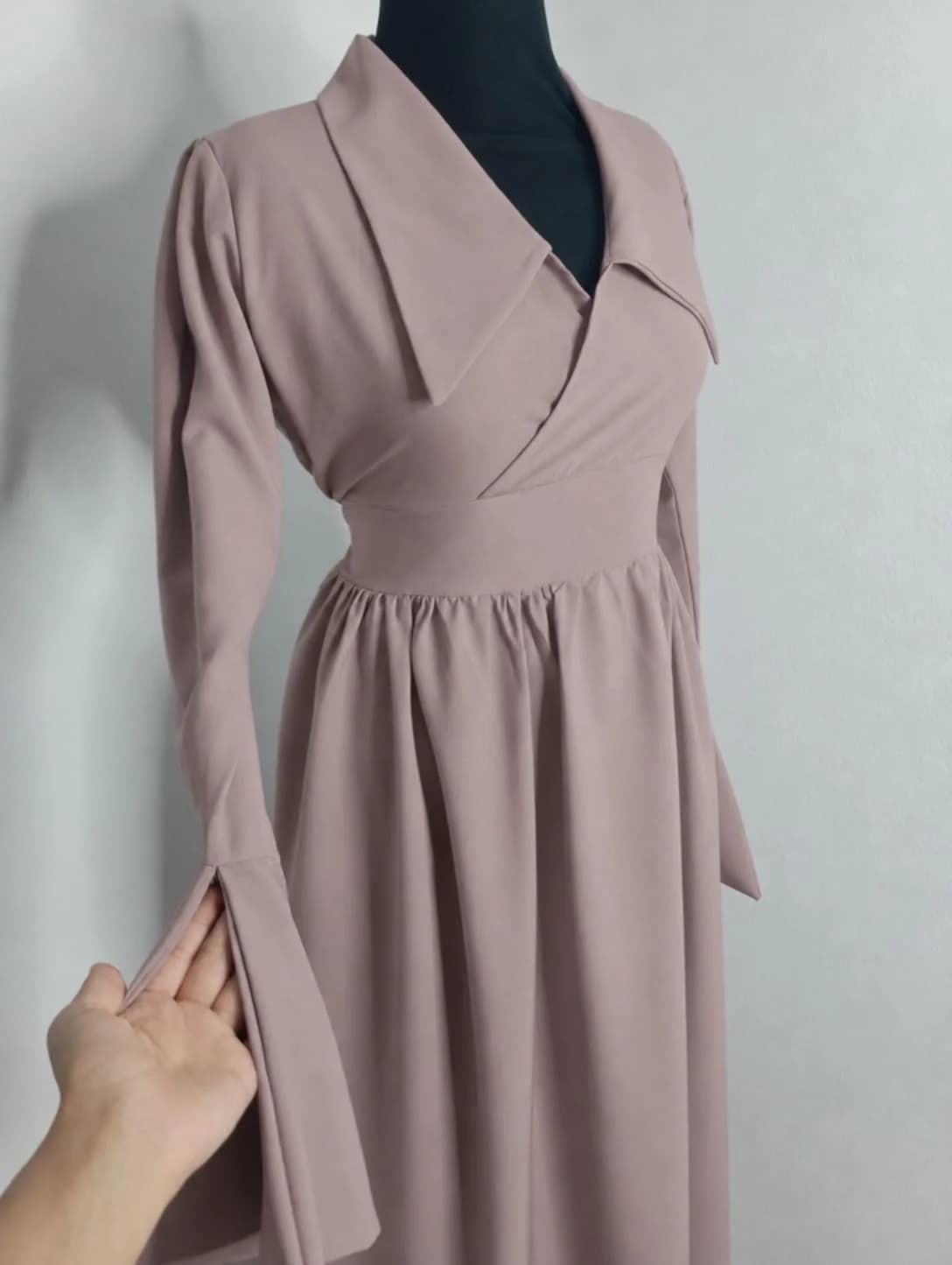 Robe Améthyste – فستان أميتيست