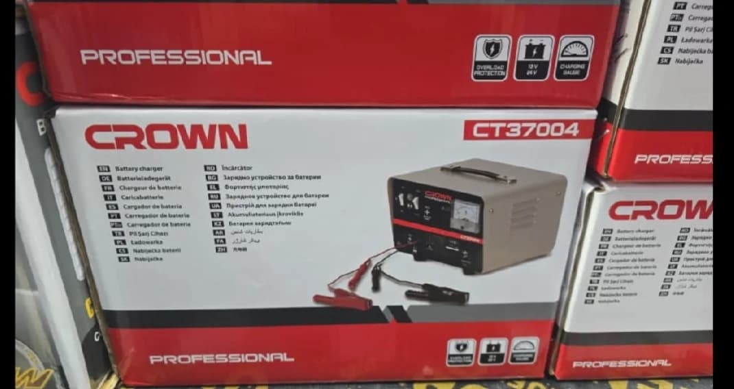 � شاحن بطاريات CROWN CT37004 – احترافي 12V / 24V