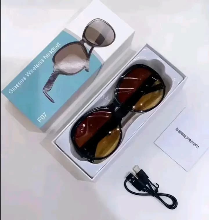 نظارات بلوتوث نسائية