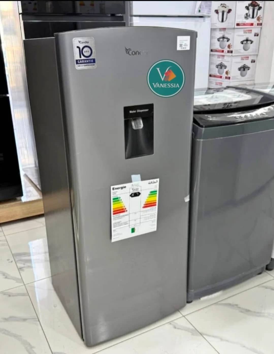 فريجيدار Réfrigérateur Condor 240L