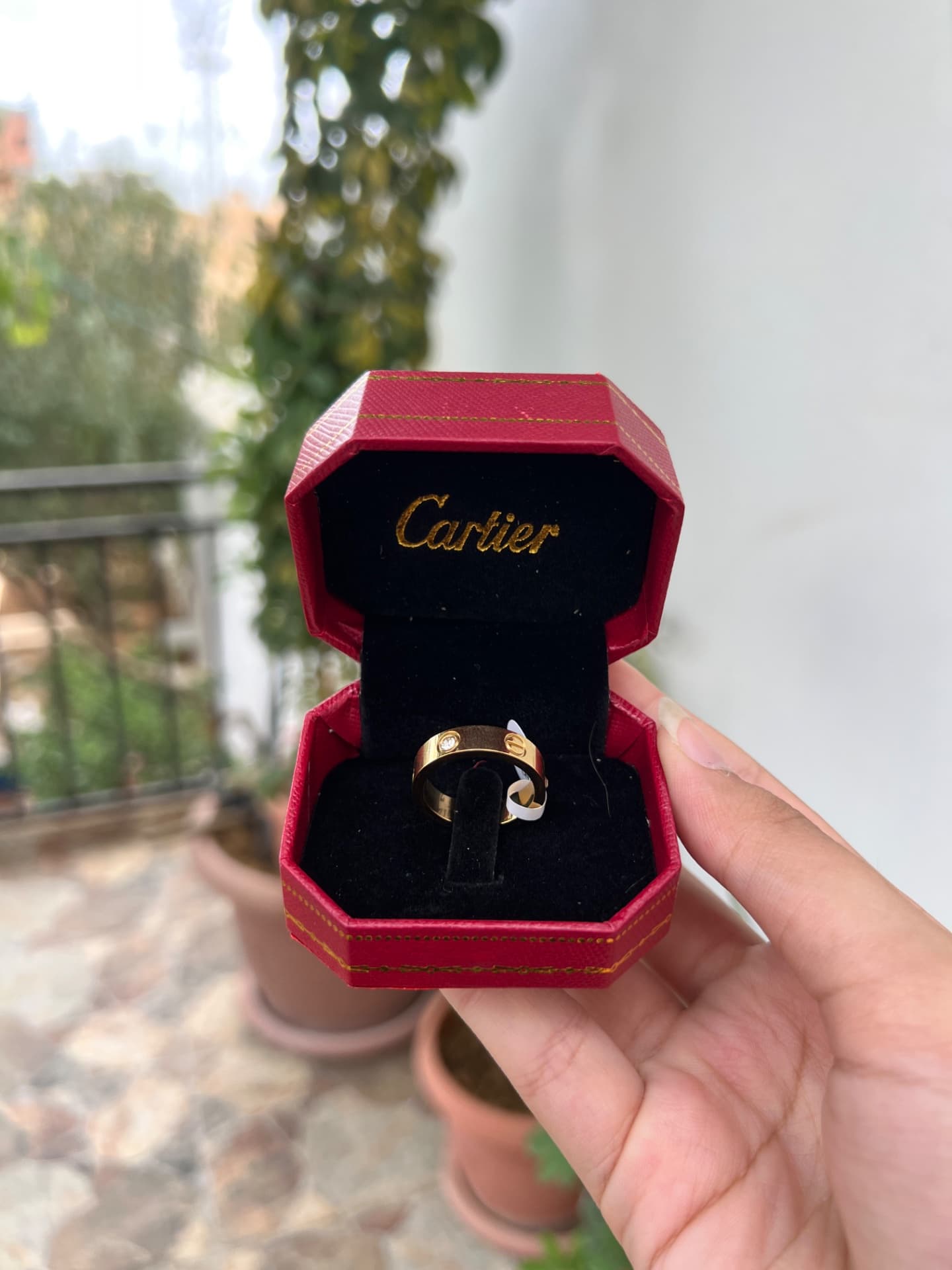 Bague cartier perlée