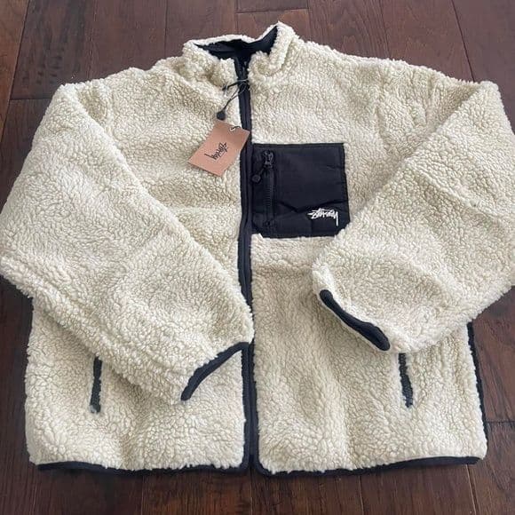 Caiser zipup hoodie