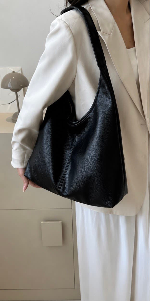 Hobo bag