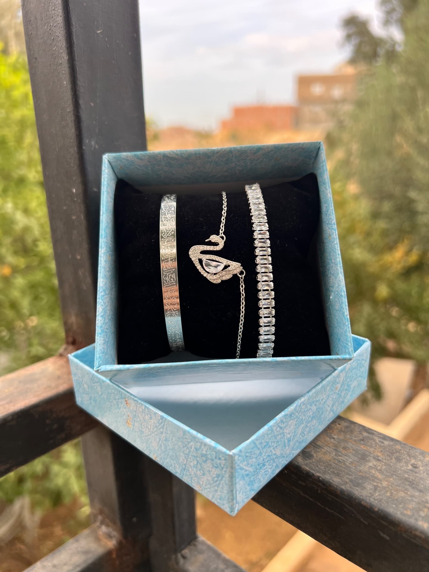 Box silver